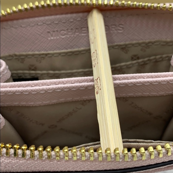 MICHAEL KORS JET SET TRAVEL MD ZA CARD CASE - Picture 6 of 16